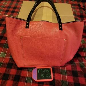 Large sugar zip tote with black handles